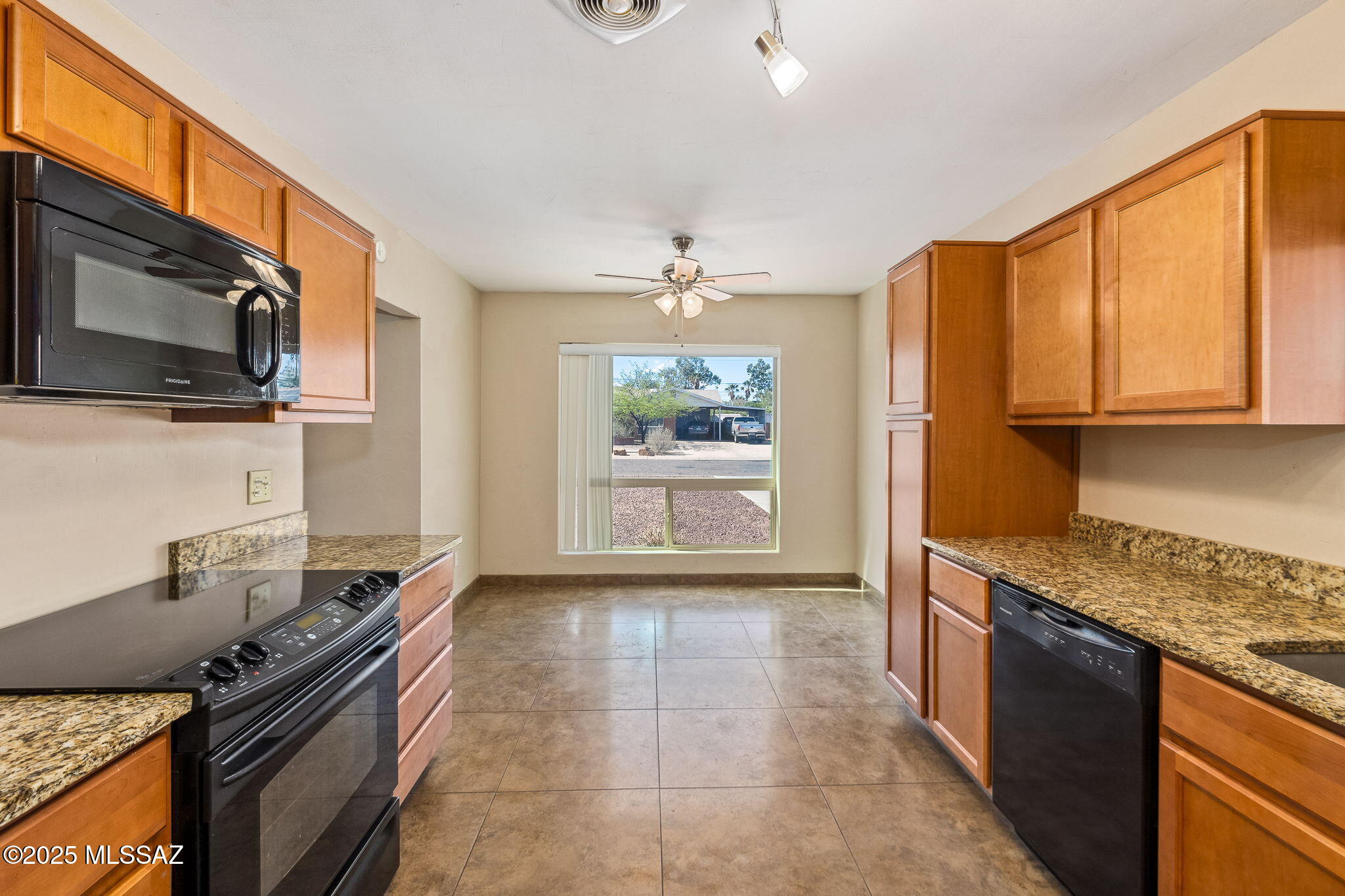 6333 East Julia Street Tucson, AZ 85710 - Photo 9 of 27