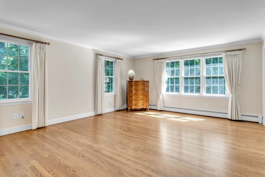 72 Concord Road Longmeadow, MA 01106 - Photo 23 of 42 Gallery Image 23