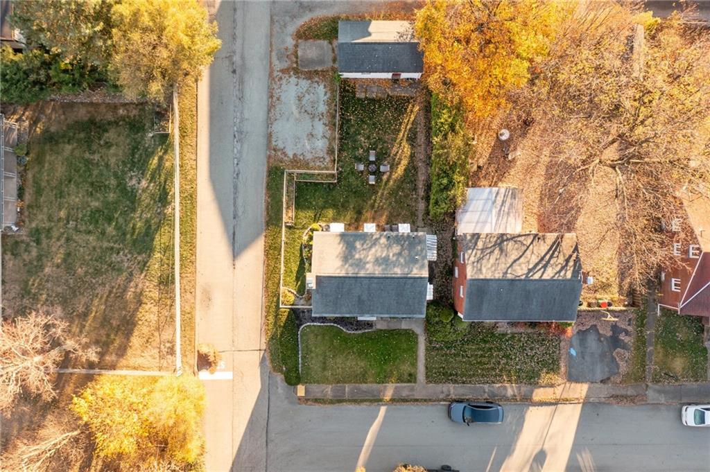 552 Hampton Street Greensburg, PA 15601 - Photo 34 of 36 front view of a house with a yard