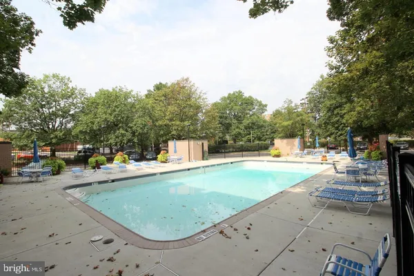 $2,400 | 4501 Arlington Boulevard, Unit 202, Arlington, VA 22203