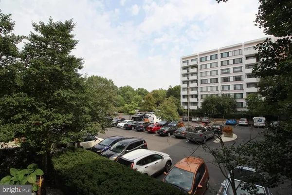 $2,400 | 4501 Arlington Boulevard, Unit 202, Arlington, VA 22203