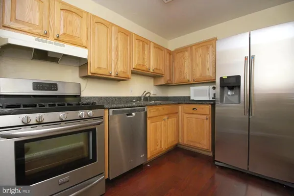 $2,400 | 4501 Arlington Boulevard, Unit 202, Arlington, VA 22203