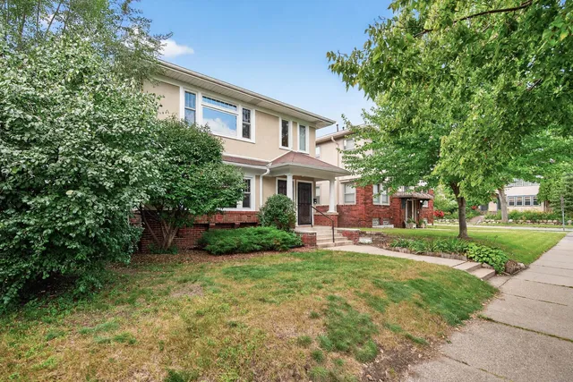 $1,795 | 3606 12th Avenue South, Unit 1, Minneapolis, MN 55407