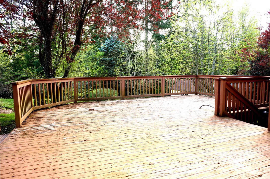 15721 Southeast 175th Place Renton, WA 98058 - Photo 11 of 25 Gallery Image 11