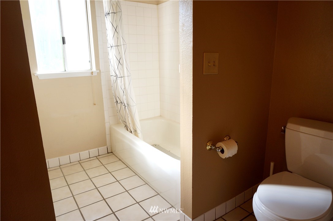 15721 Southeast 175th Place Renton, WA 98058 - Photo 24 of 25 Gallery Image 24