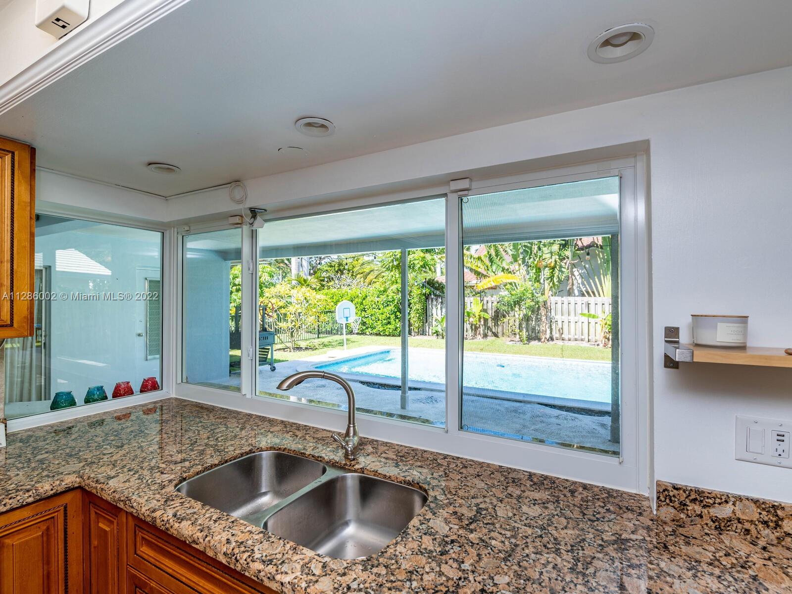 799 Periwinkle Street Boca Raton, FL 33486 - Photo 23 of 55