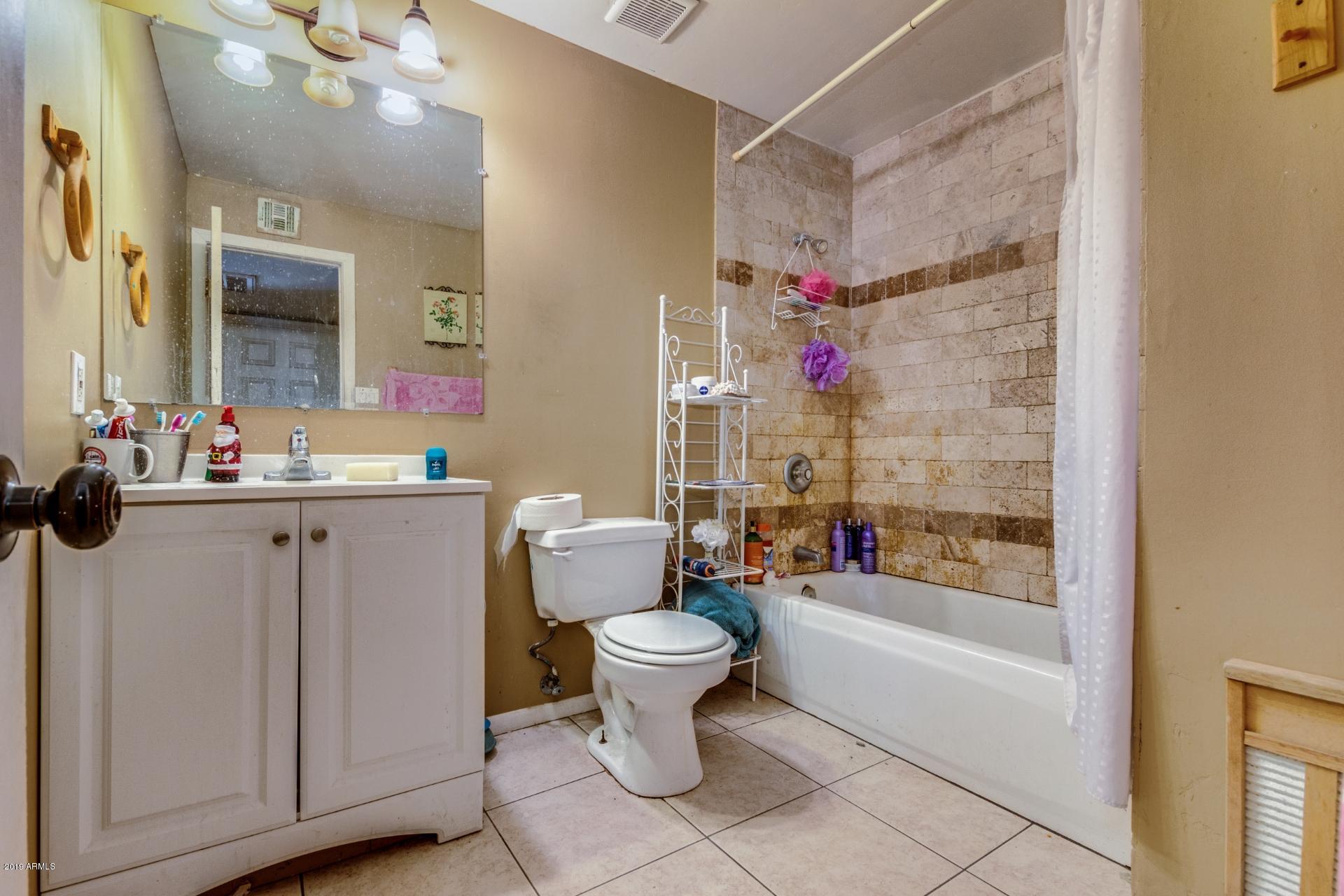 5926 West Berkeley Road Phoenix, AZ 85035 - Photo 7 of 13 berkeley (17)