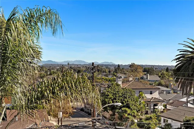 $1,775,000 | 4151 Redwood Avenue, Unit 106, Los Angeles, CA 90066