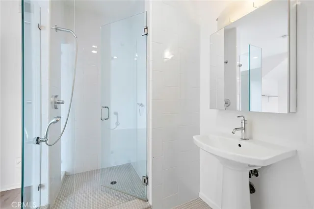 $1,775,000 | 4151 Redwood Avenue, Unit 106, Los Angeles, CA 90066