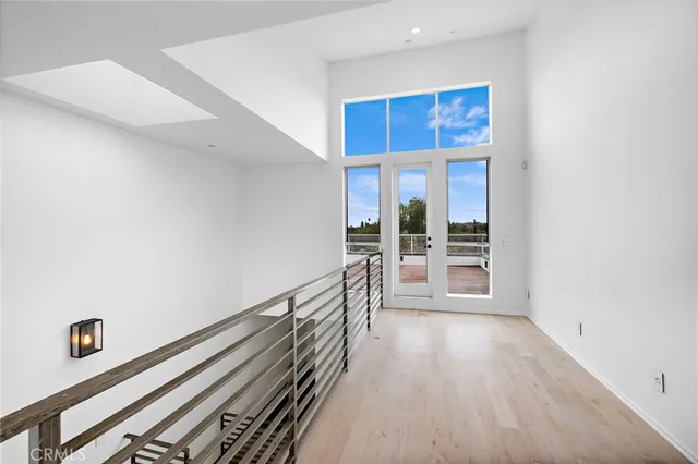$1,775,000 | 4151 Redwood Avenue, Unit 106, Los Angeles, CA 90066