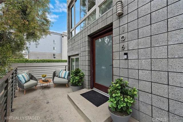 $1,775,000 | 4151 Redwood Avenue, Unit 106, Los Angeles, CA 90066
