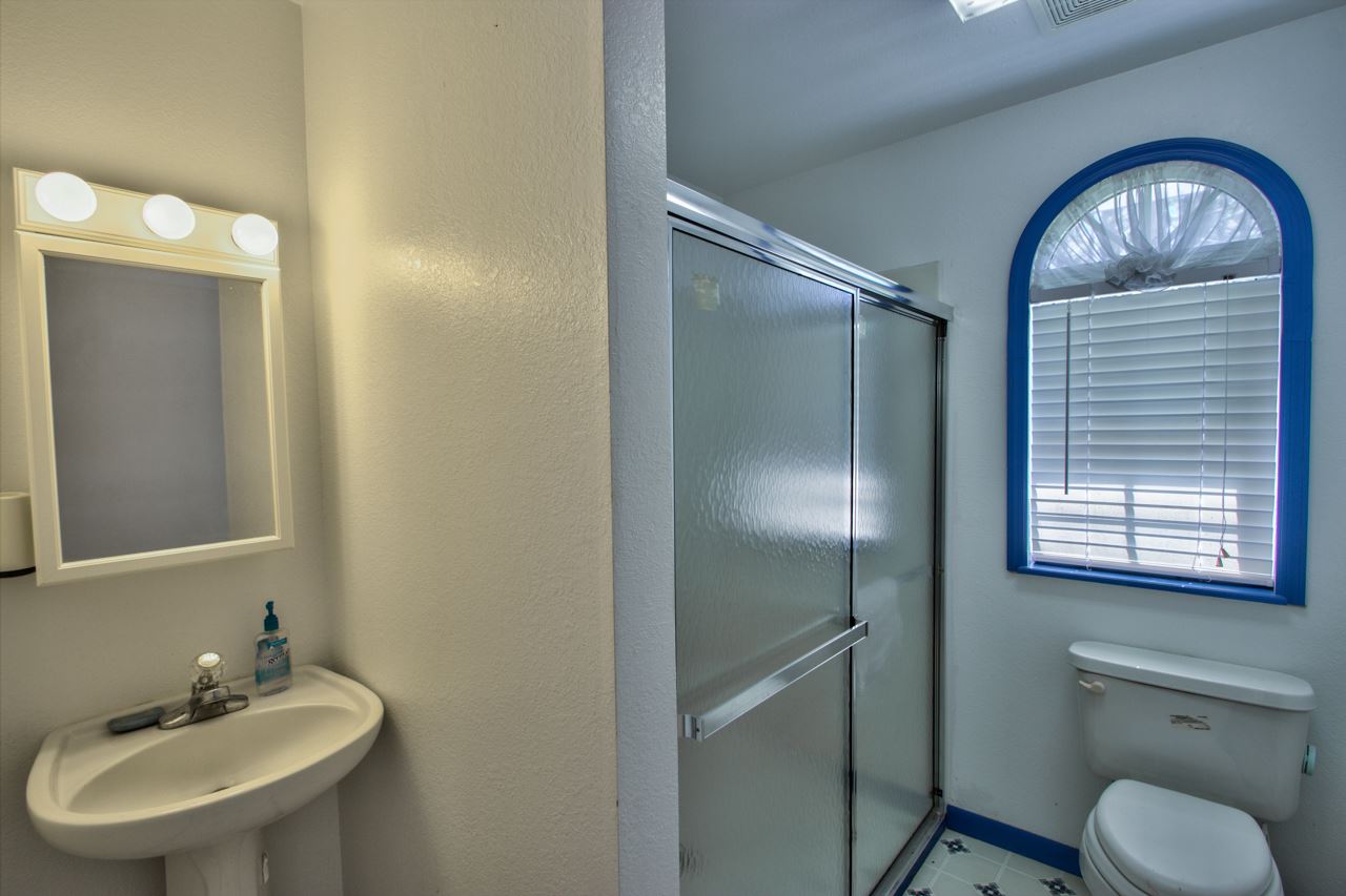 650 Treeline Road Grand Ridge, FL 32442 - Photo 12 of 35 Gallery Image 12