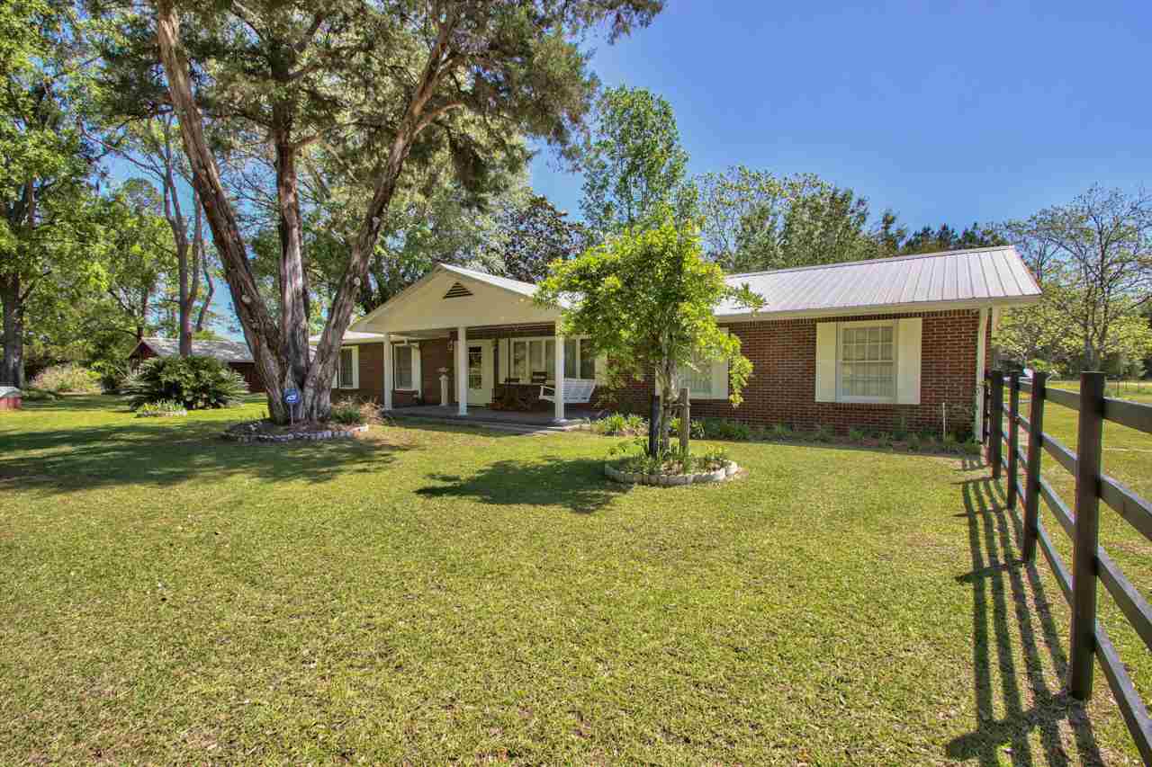650 Treeline Road Grand Ridge, FL 32442 - Photo 15 of 35 Gallery Image 15