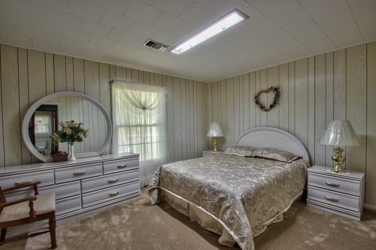 650 Treeline Road Grand Ridge, FL 32442 - Photo 25 of 35 Gallery Image 25
