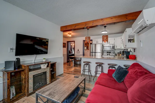 $1,800 | 46 Linderhof Golf Course Road, Unit D4, Bartlett, NH 03838