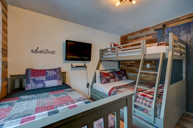 $1,800 | 46 Linderhof Golf Course Road, Unit D4, Bartlett, NH 03838