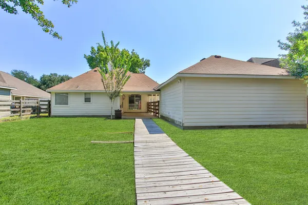 $400,000 | 31523 Johlke Road, Magnolia, TX 77355