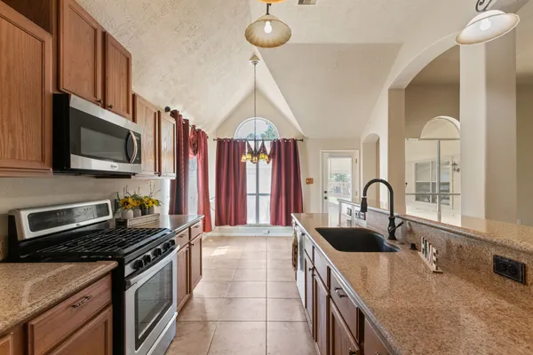 $400,000 | 31523 Johlke Road, Magnolia, TX 77355