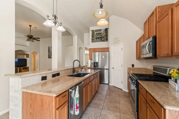 $400,000 | 31523 Johlke Road, Magnolia, TX 77355