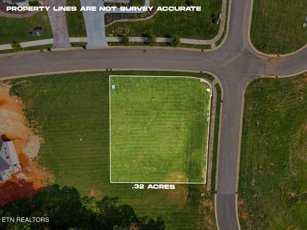 4394 Persimmon Ridge Loudon, TN 37774 - Photo 2 of 35 DJI_20240813000127_0425_D_LuminarNeo-edi