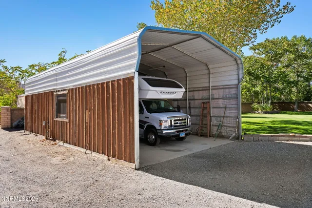 $829,000 | 19 Marina Drive, Dayton, NV 89403