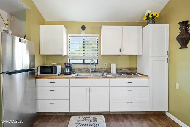 $829,000 | 19 Marina Drive, Dayton, NV 89403