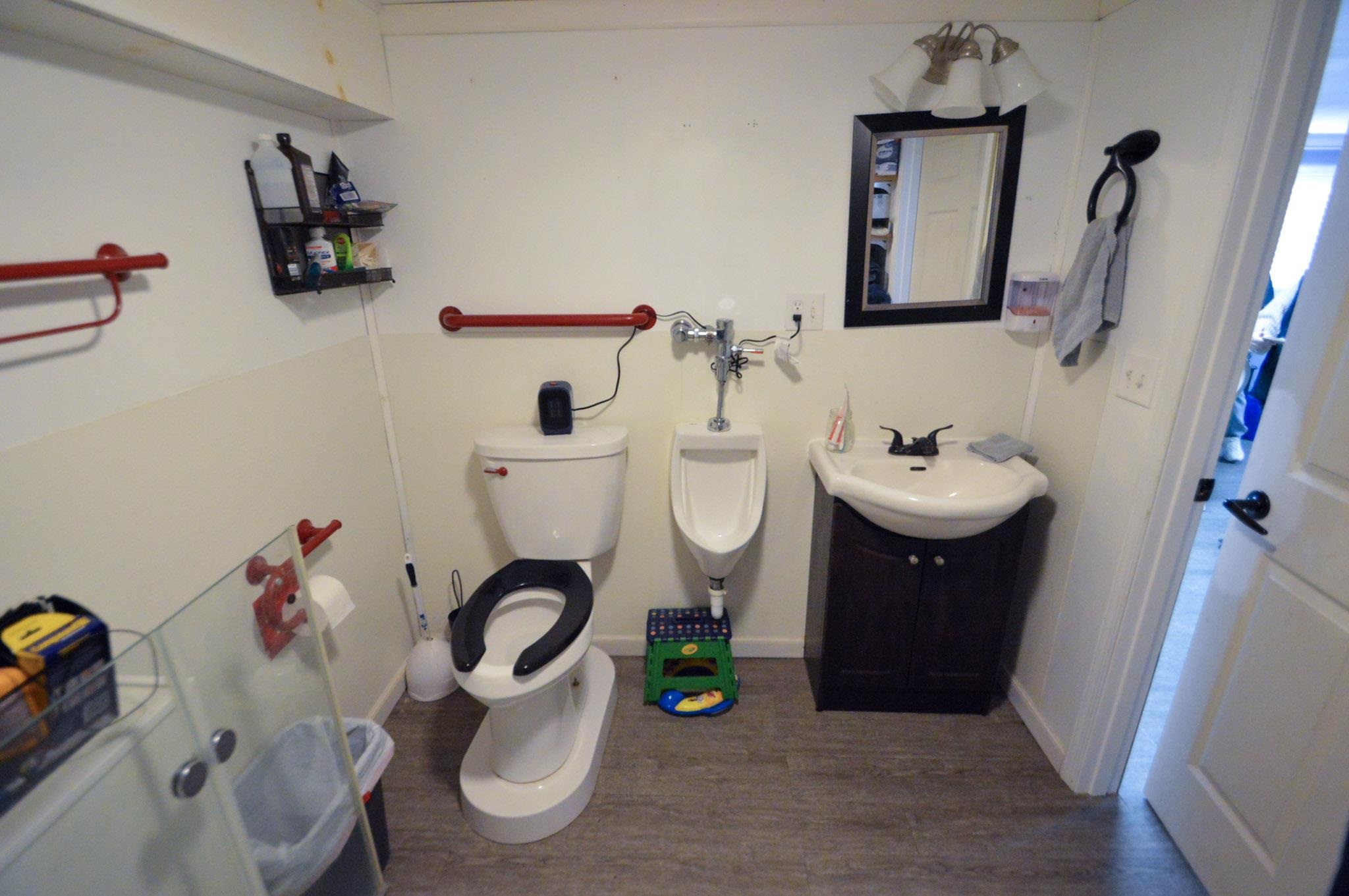 122 East Main Street Mount Hope, WI 53816 - Photo 12 of 48