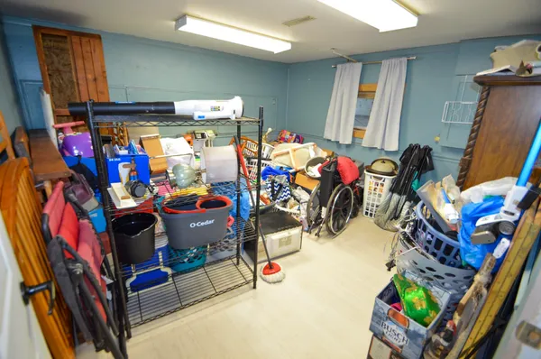 $190,000 | 122 East Main Street, Mount Hope, WI 53816