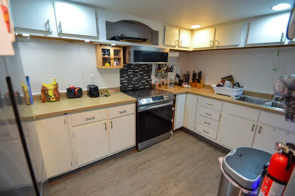 $190,000 | 122 East Main Street, Mount Hope, WI 53816