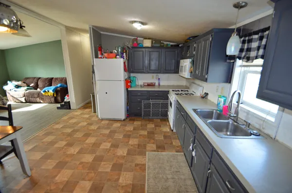 $190,000 | 122 East Main Street, Mount Hope, WI 53816