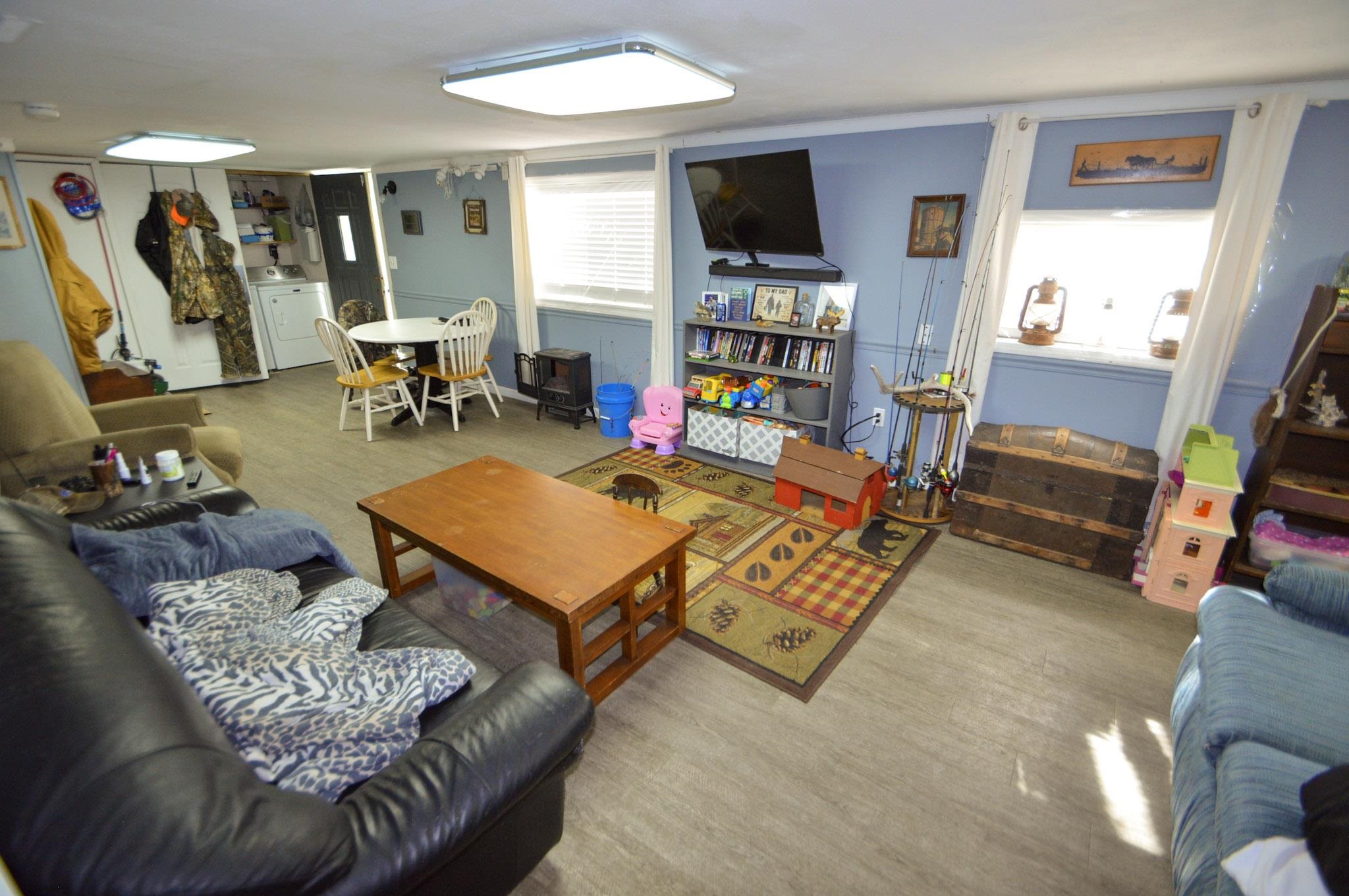 122 East Main Street Mount Hope, WI 53816 - Photo 4 of 48