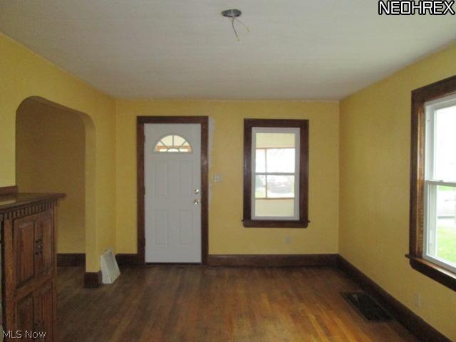 965 Dan Street Akron, OH 44310 - Photo 10 of 17 Gallery Image 10