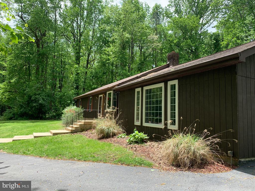 950 Wilson Road Huntingtown, MD 20639 - Photo 2 of 13