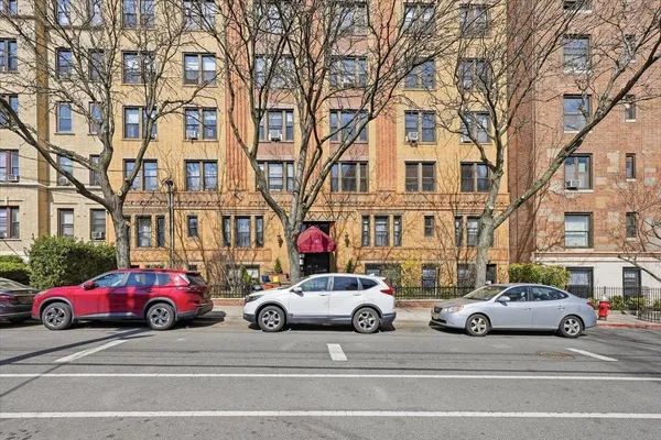 $2,000 | 56 Glenwood Avenue, Unit 26, Jersey City, NJ 07306