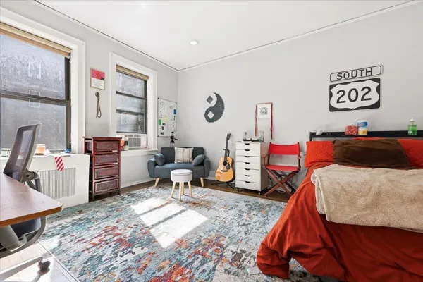 $2,000 | 56 Glenwood Avenue, Unit 26, Jersey City, NJ 07306