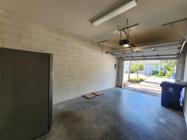 $3,400 | 1217 Dakota Drive, Jupiter, FL 33458
