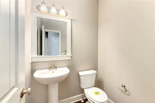 $499,900 | 4901 Northeast 105th Street, Kansas City, MO 64156