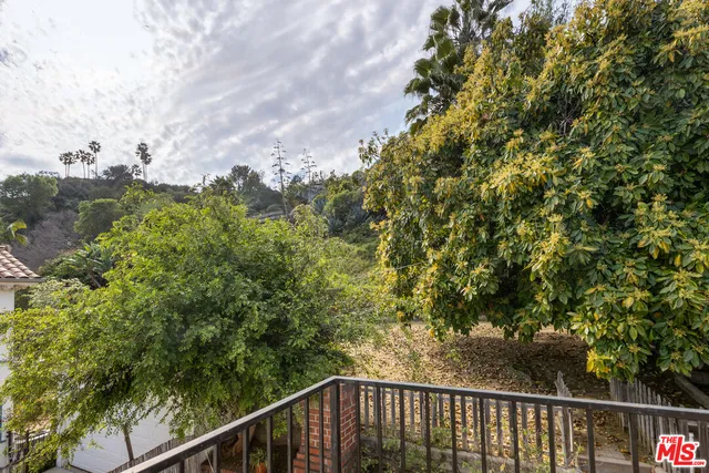 $7,000 | 2565 Canyon Drive, Los Angeles, CA 90068