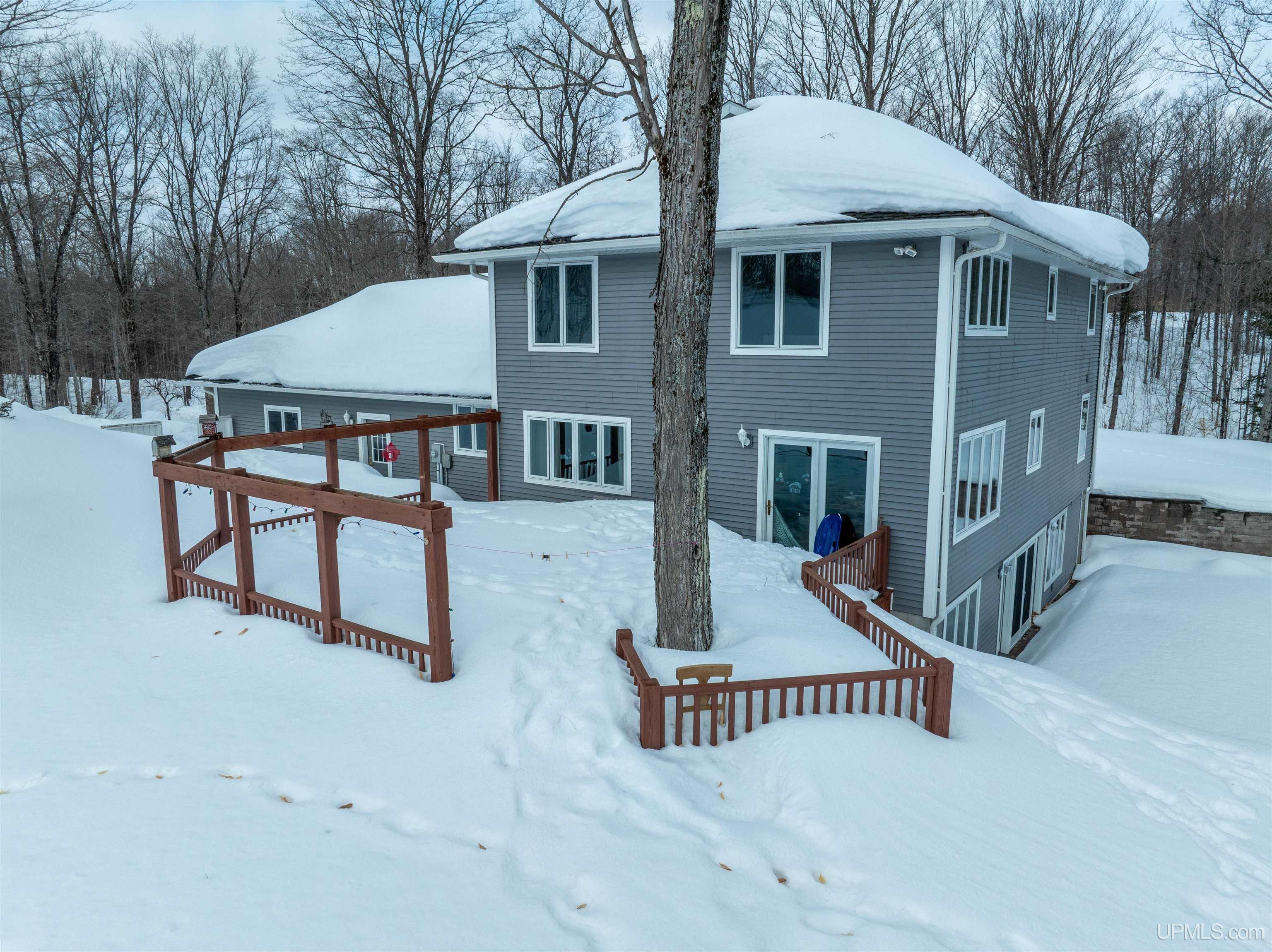 E9915 Old Indiantown Road Munising, MI 49862 - Photo 12 of 84 Gallery Image 12