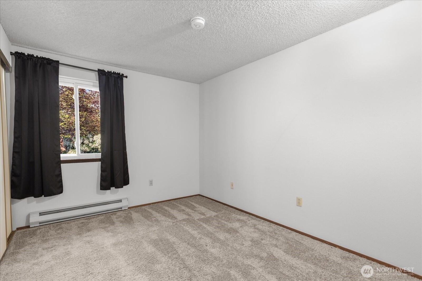 15914 3rd Place Southwest, Unit C Burien, WA 98166 - Photo 24 of 34