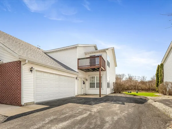 $179,900 | 10184 Metalmark Lane, Unit 142D, Roscoe, IL 61073