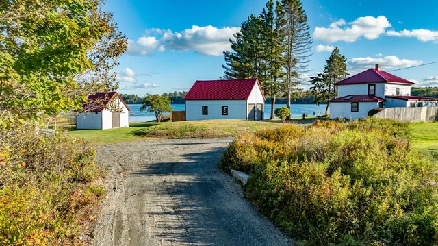 $695,000 | 1723 Highway 1, Sullivan, ME 04664