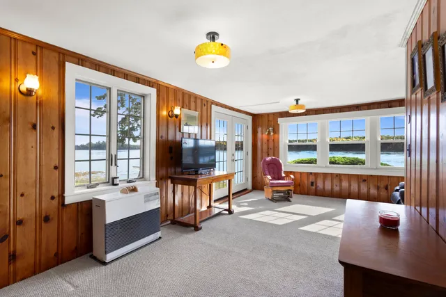 $695,000 | 1723 Highway 1, Sullivan, ME 04664