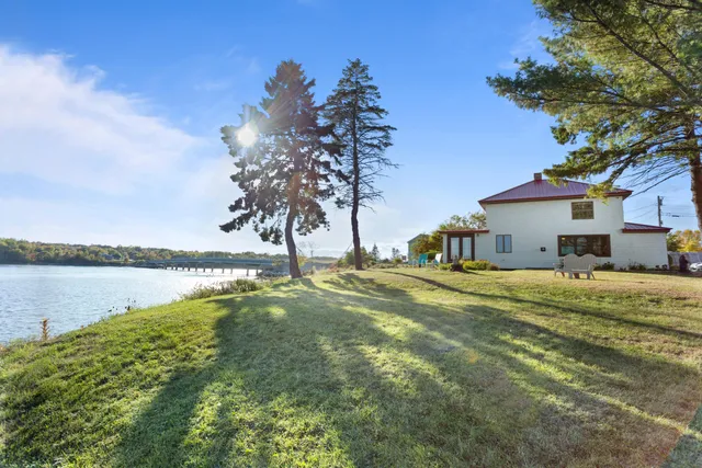 $695,000 | 1723 Highway 1, Sullivan, ME 04664