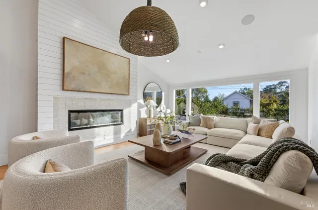 $3,995,000 | 9 Fay Drive, Kentfield, CA 94904