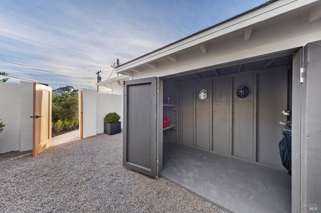 $3,995,000 | 9 Fay Drive, Kentfield, CA 94904