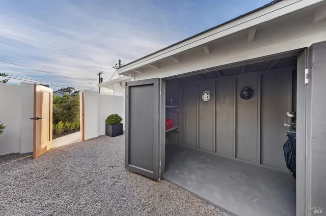 $3,995,000 | 9 Fay Drive, Kentfield, CA 94904