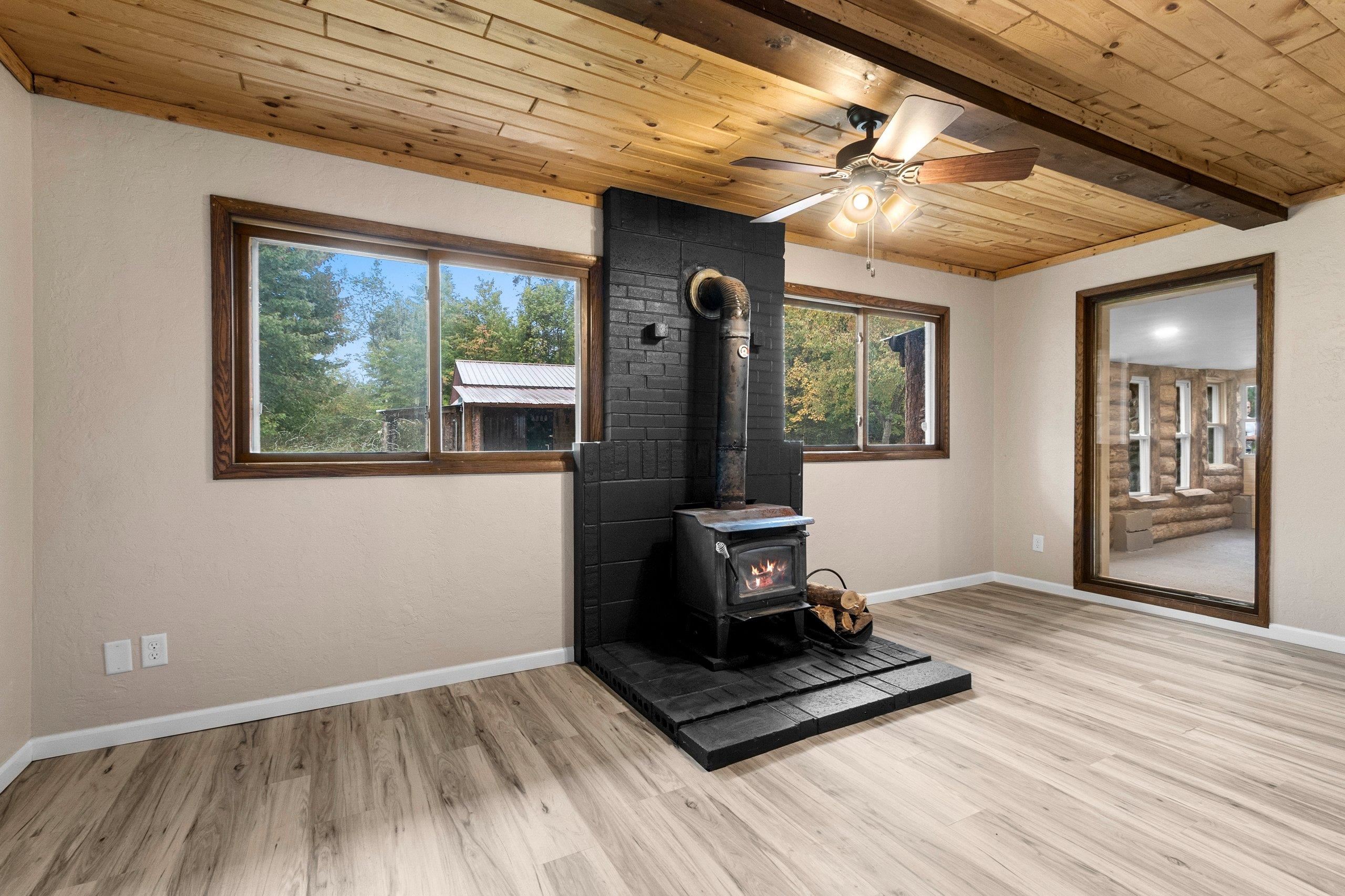 W11680 West 26th Road Pound, WI 54161 - Photo 5 of 27