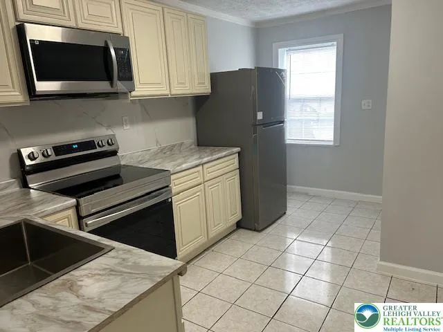 a bathroom with a toilet