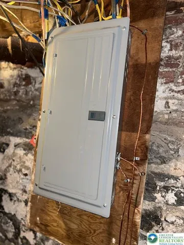 $209,900 | 408 North 2nd Street, Allentown, PA 18102